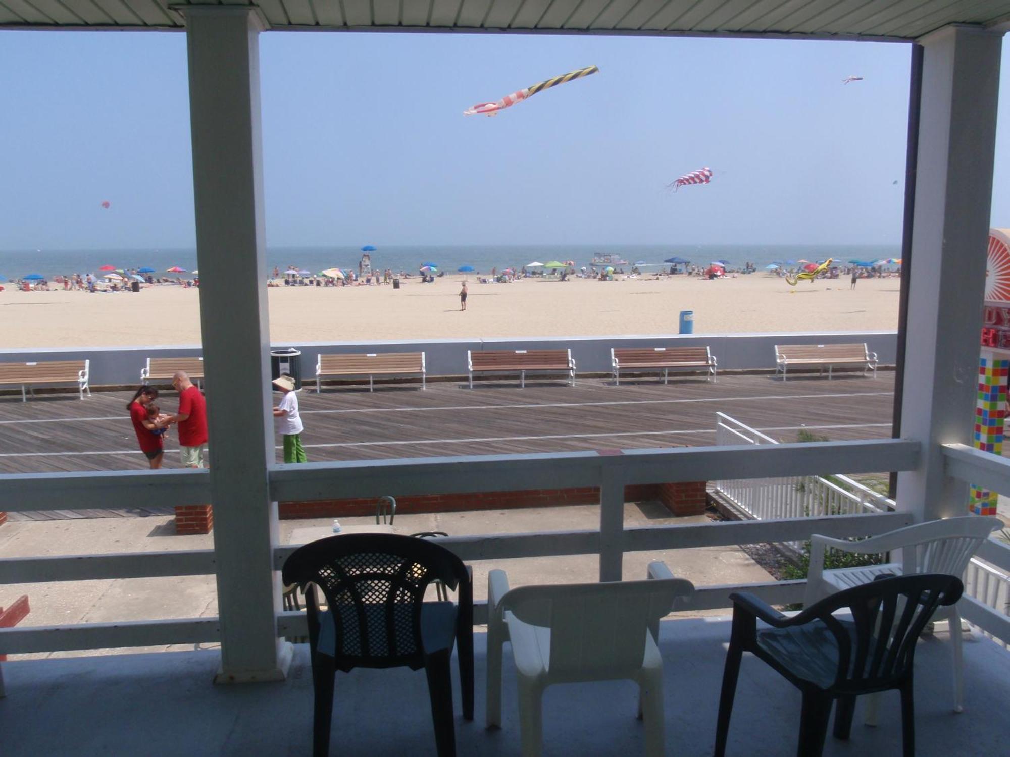 Majestic Hotel & Apartments Ocean City Esterno foto
